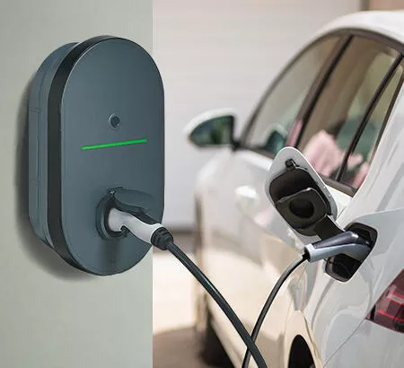 Borne de recharge pour véhicule électrique en charge